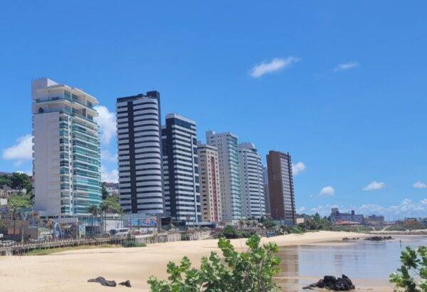 Praia de Areia Preta, na Zona Leste de Natal - Foto: Semurb / Reprodução