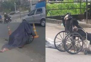 Corpo em cadeira de rodas foi levado pelo filho pelas ruas da Zona Norte do Rio - Foto: Reprodução