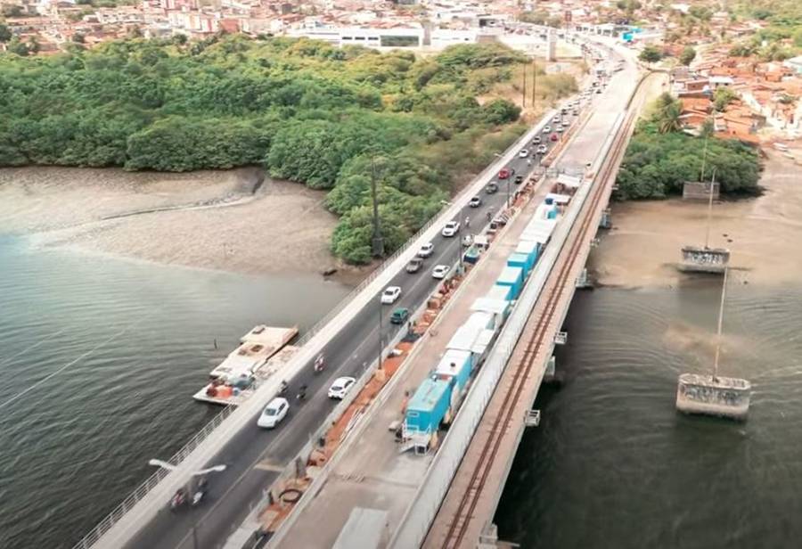 Obras na Ponte de Igapó são executadas desde setembro de 2023 - Foto: Altitude Drones / YouTube / Reprodução