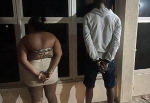 Dupla foi presa nesta quinta-feira (27) por suspeita de tráfico de drogas no Carnaval de Natal - Foto: Seap / Reprodução
