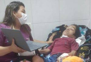 Estudante Lucas Gabriel, de Mossoró, conquistou vaga na Uern após apoio da classe hospitalar - Foto: Seec / Reprodução