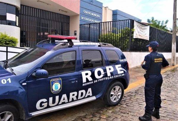 Guarda Municipal de Natal em ação de patrulhamento perto de CMEI - Foto: Reprodução