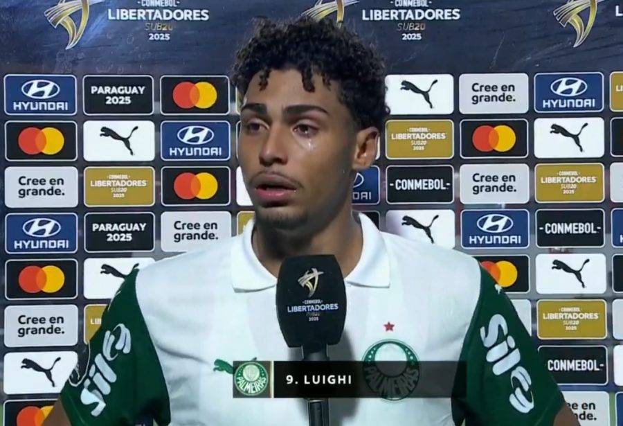 Atacante do Palmeiras chorou após sofrer racismo no Paraguai, em jogo da Libertadores Sub-20 - Foto: Conmebol / Reprodução