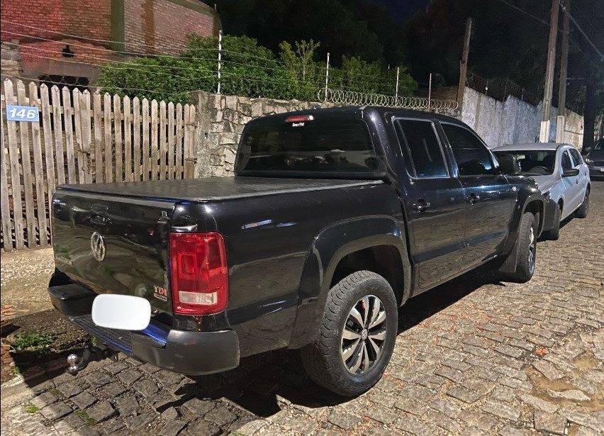 Veículo também foi recolhido para o pátio do Detran; motorista fugiu por 4 km — Foto: Divulgação/CPRE