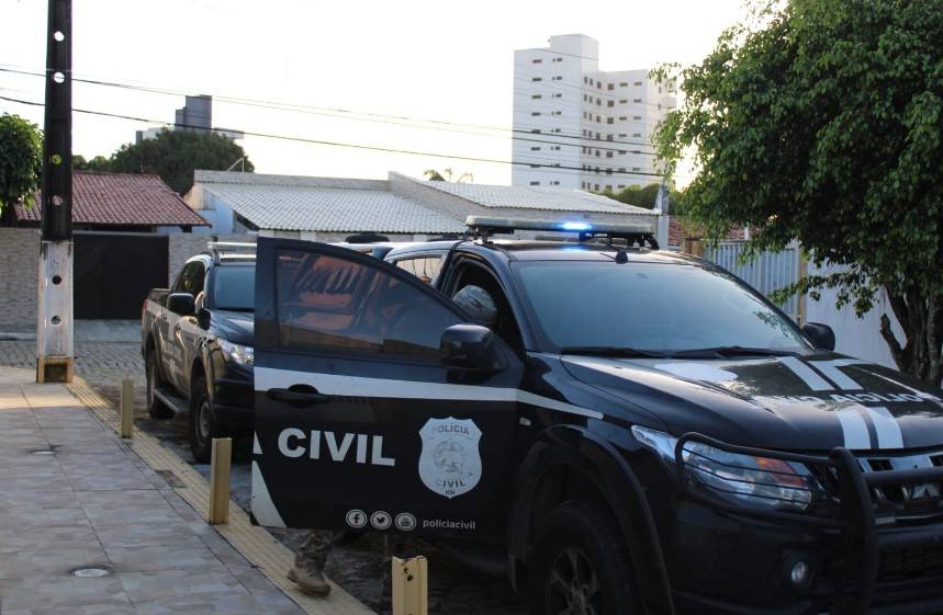 Segundo a Polícia Civil, ele também é condenado por receptação e porte ilegal de arma de fogo. Foto: Polícia Civil