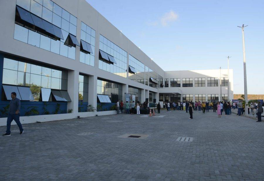 Fachada do novo Hospital Municipal, localizado na Avenida Omar O'Grady, em Natal - Foto: Magnus Nascimento / Secom