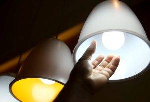 A medida foi adotada diante da queda no volume de chuvas e da diminuição da geração de energia por hidrelétricas. Foto: Agência Brasil