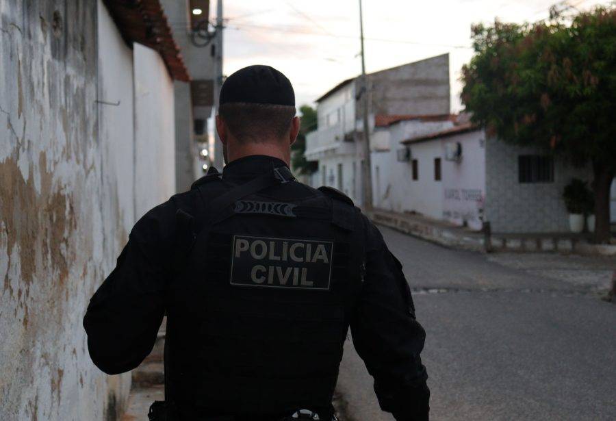 Após denúncia, a polícia realizou buscas, resultando na prisão de um dos suspeitos no bairro de Monte Castelo. Foto: Polícia Civil