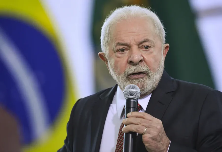 Lula irritado