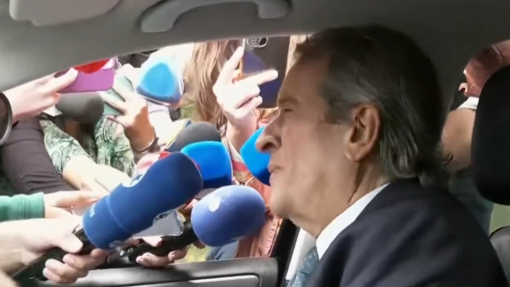 Valdemar diz que Bolsonaro não sabia da viagem de Flávio aos EUA: “Ninguém sabia”