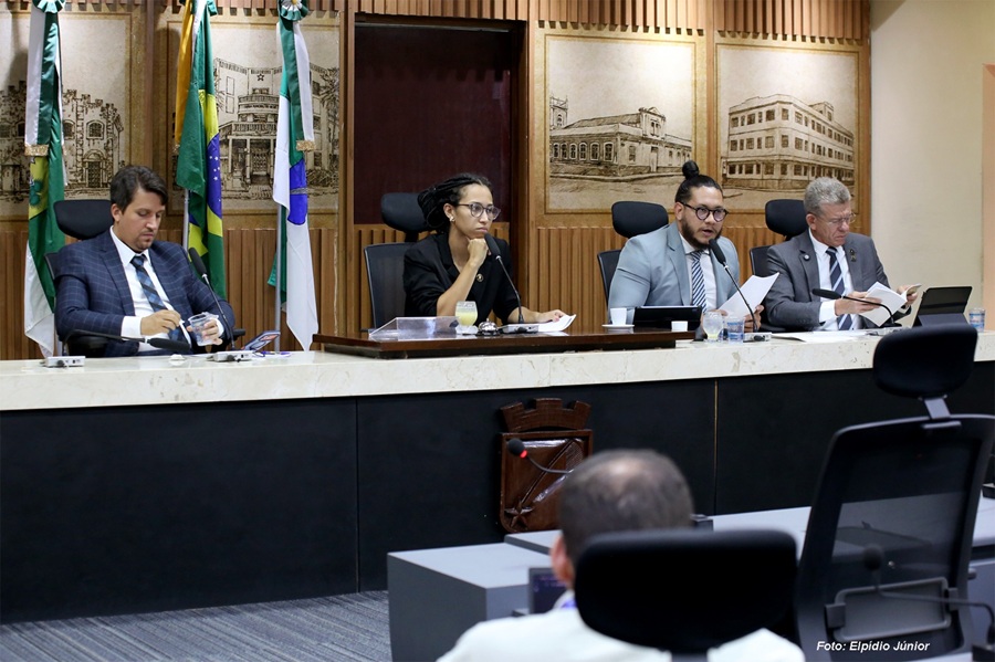 Câmara de Natal instala CEI para investigar obras da Caern nas ruas da capital