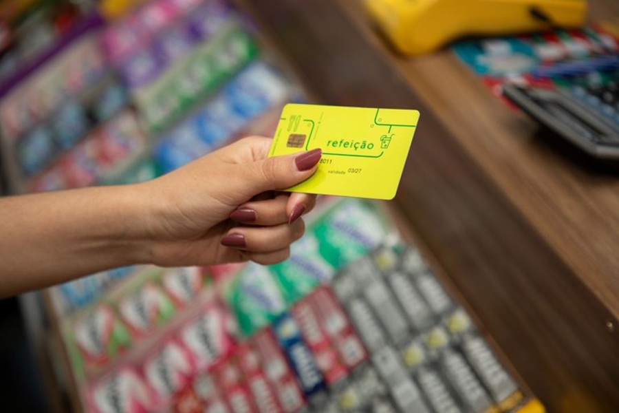 Novas regras do vale-refeição e alimentação começam a valer neste domingo