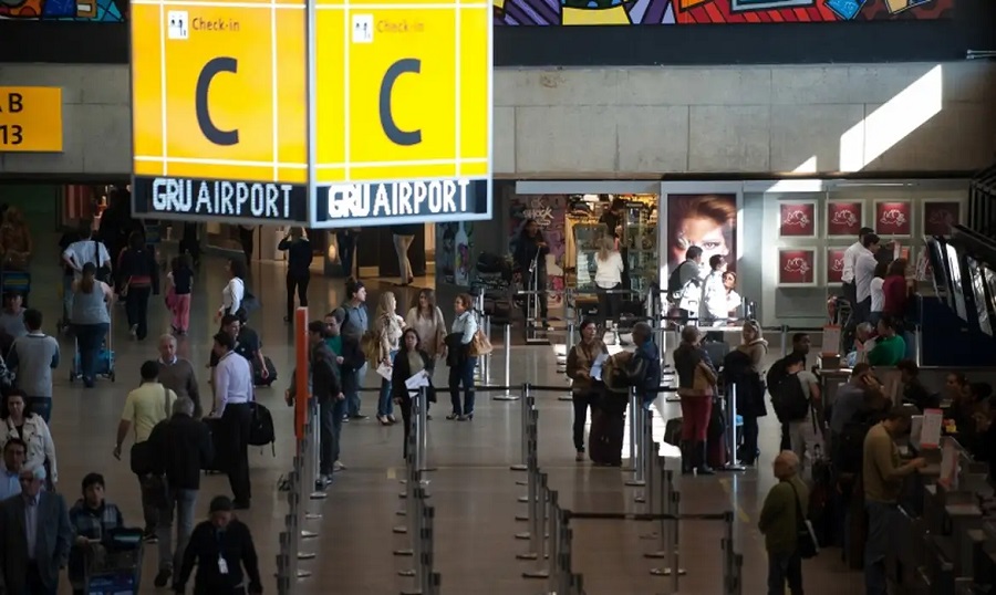 Aeroportos brasileiros devem receber mais de 2 milhões de passageiros no feriado de Finados